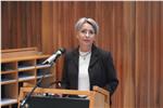 Gleichstellungsrätin Brigitte Hofer hat heute im Plenum des Landtages ihren Tätigkeitsbericht 2024 vorgestellt (Foto: Südtiroler Landtag/Werth)